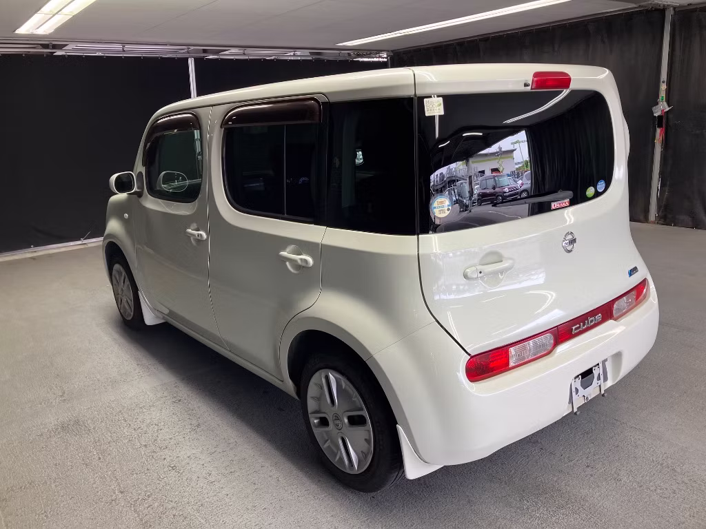 NISSAN CUBE
