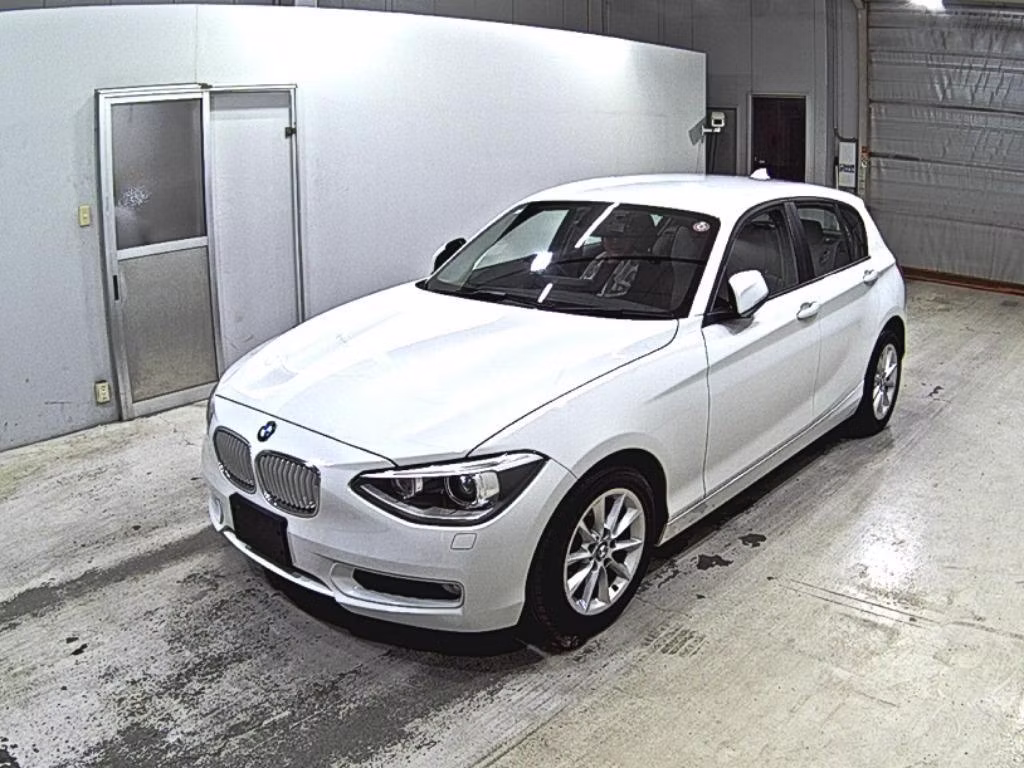 BMW 1-SERIES