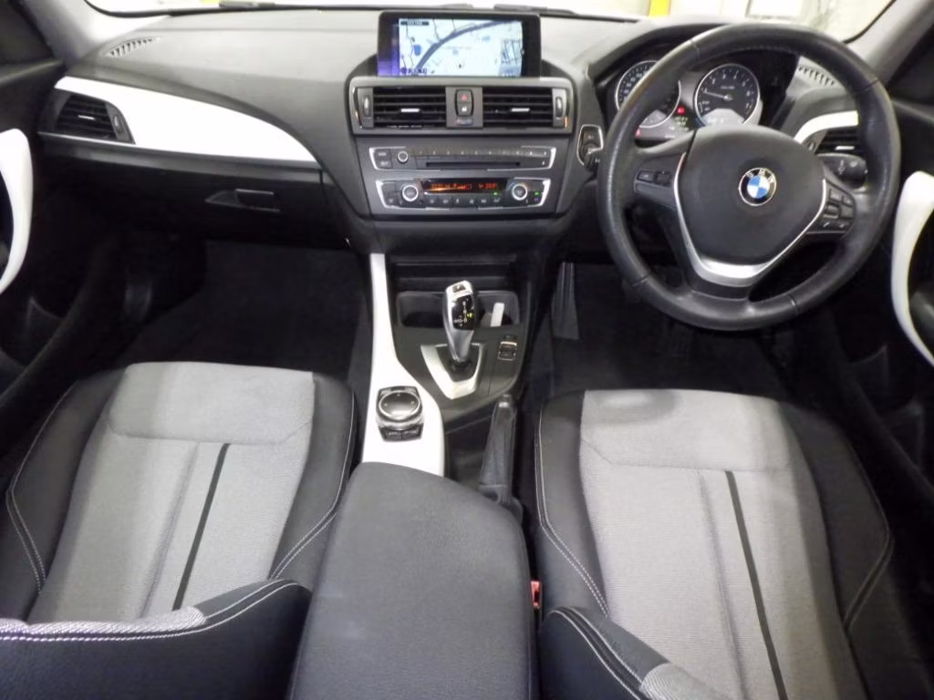 BMW 1-SERIES