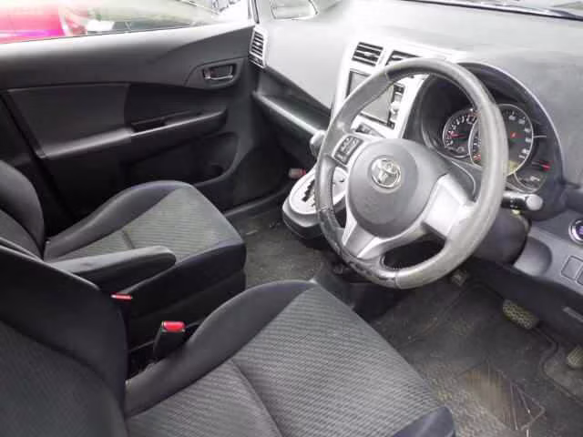 TOYOTA RACTIS