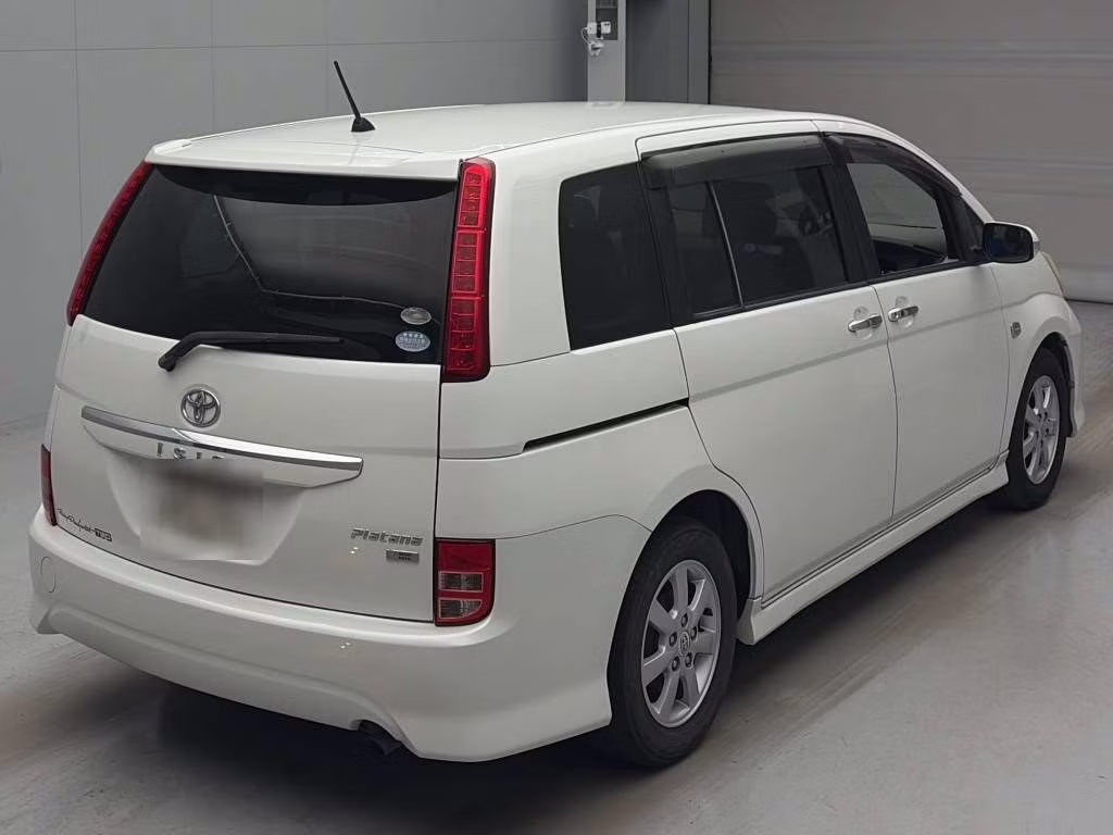 TOYOTA ISIS