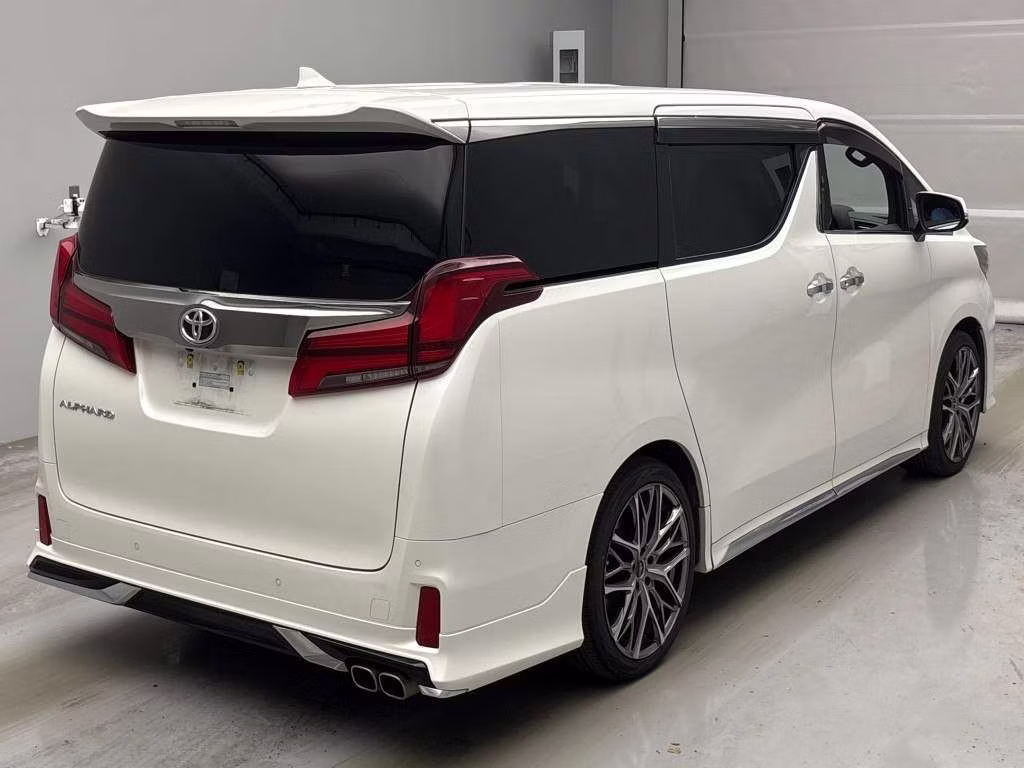 TOYOTA ALPHARD