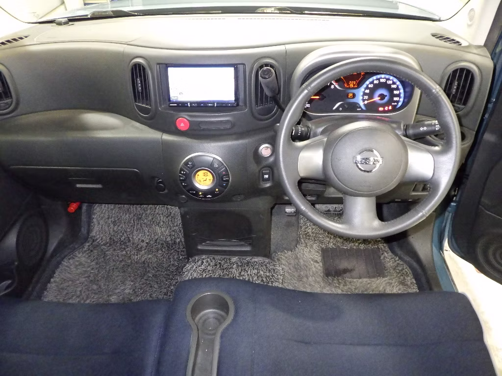 NISSAN CUBE