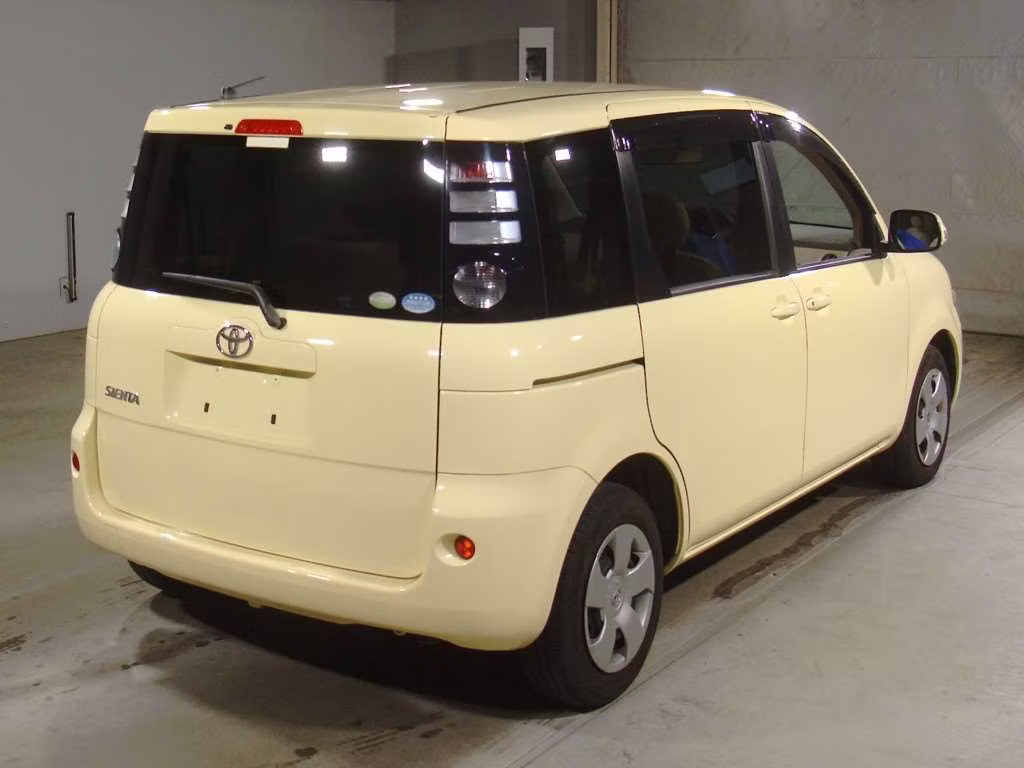TOYOTA SIENTA