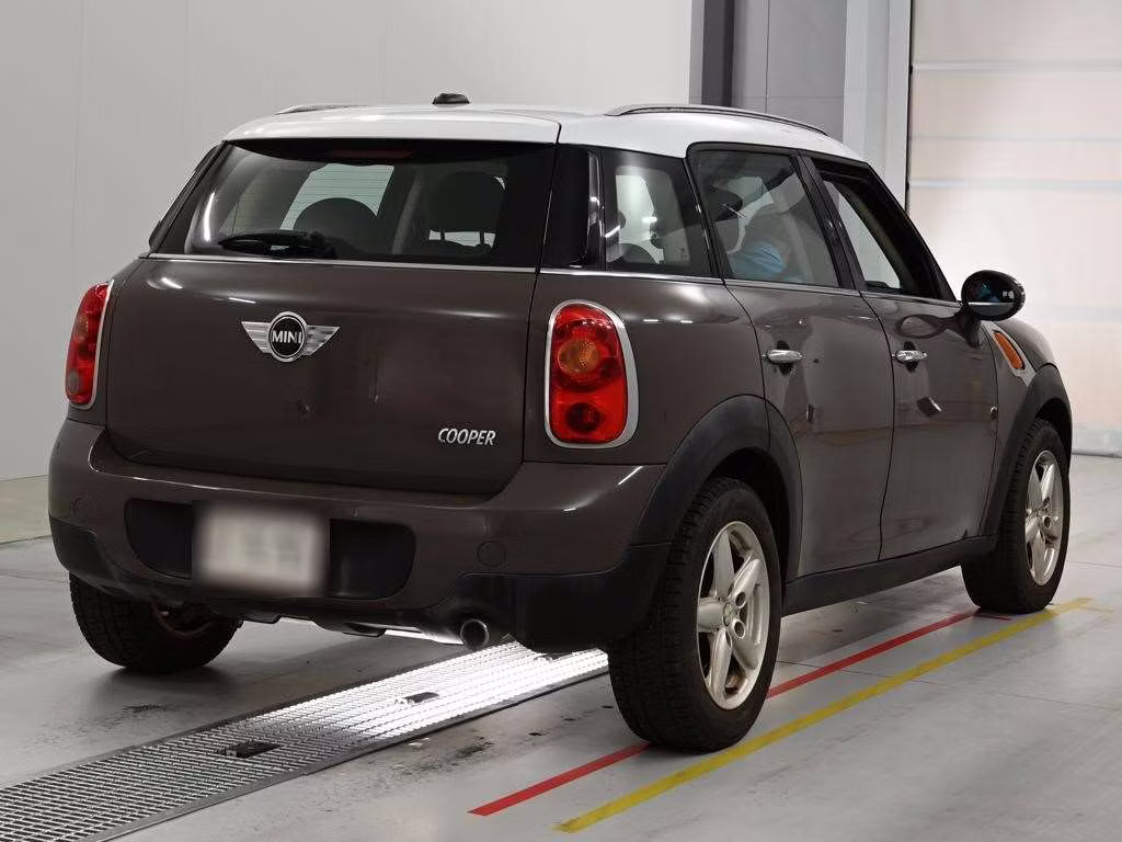 MINI CROSSOVER