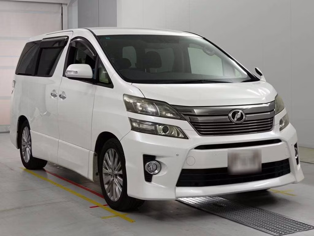 TOYOTA VELLFIRE