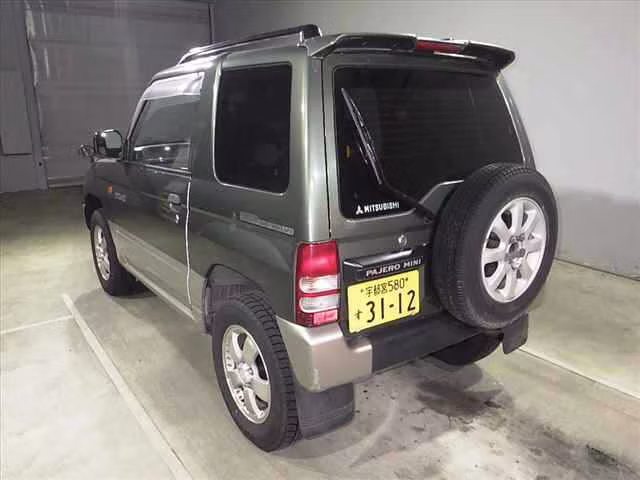 MITSUBISHI PAJERO MINI