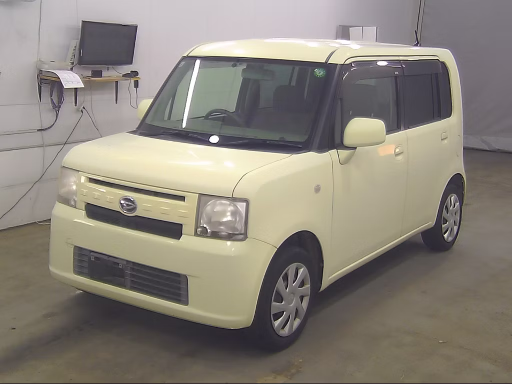 DAIHATSU MOVE CONTE