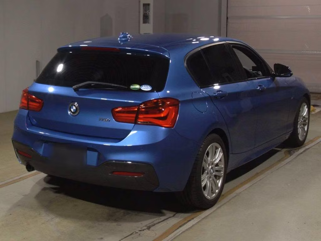 BMW 1-SERIES