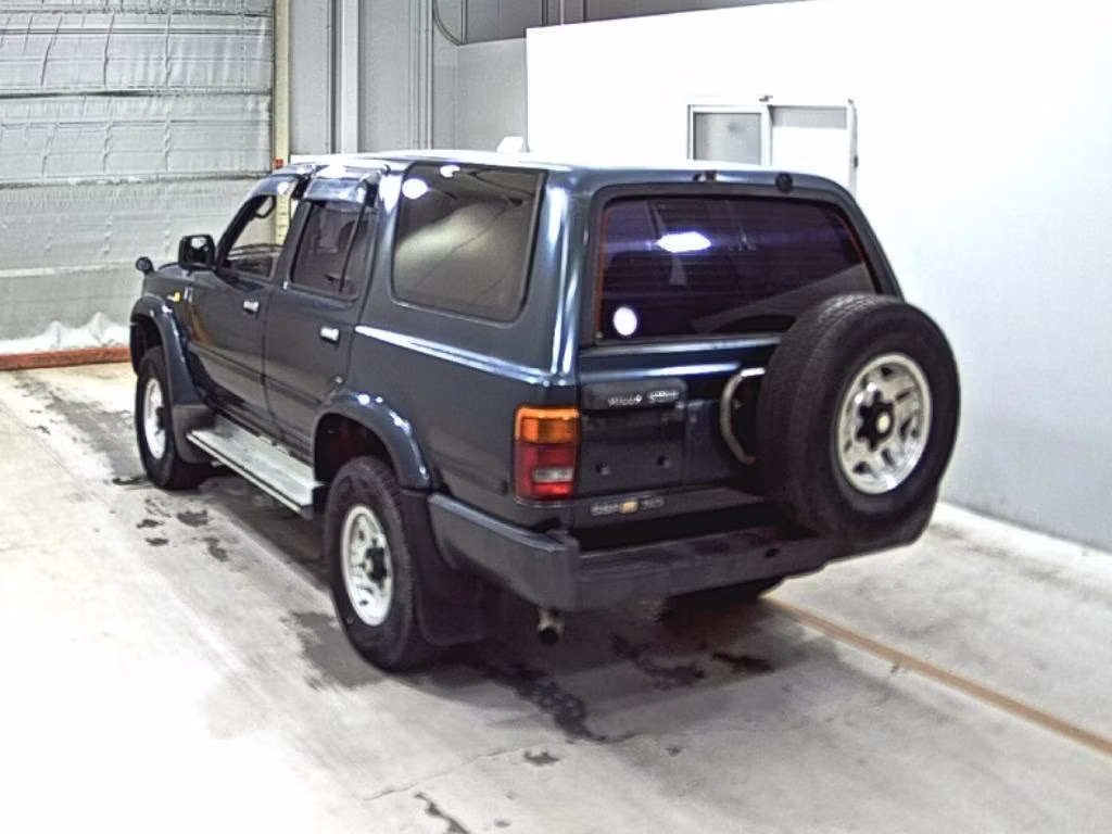 TOYOTA HILUX SURF