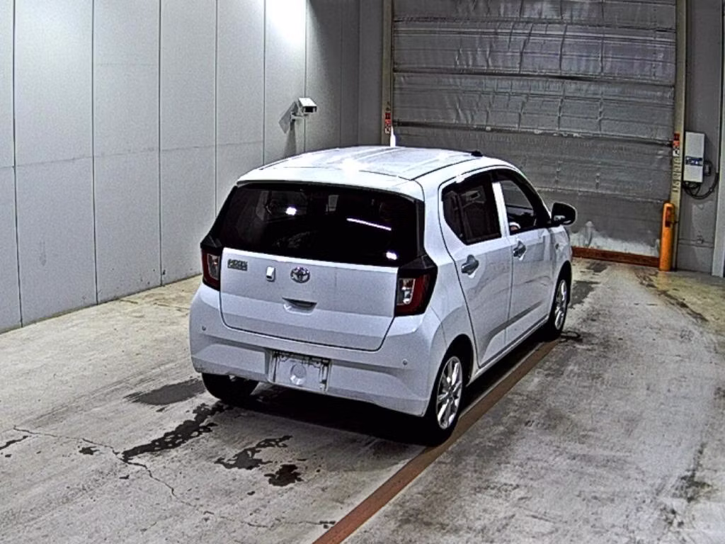 TOYOTA PIXIS EPOCH