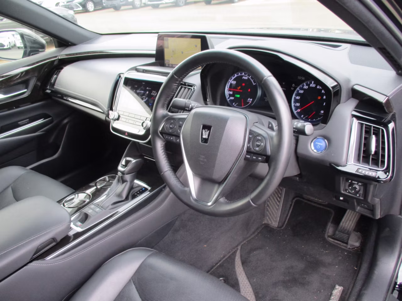 TOYOTA CROWN