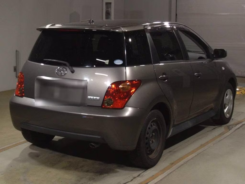TOYOTA IST
