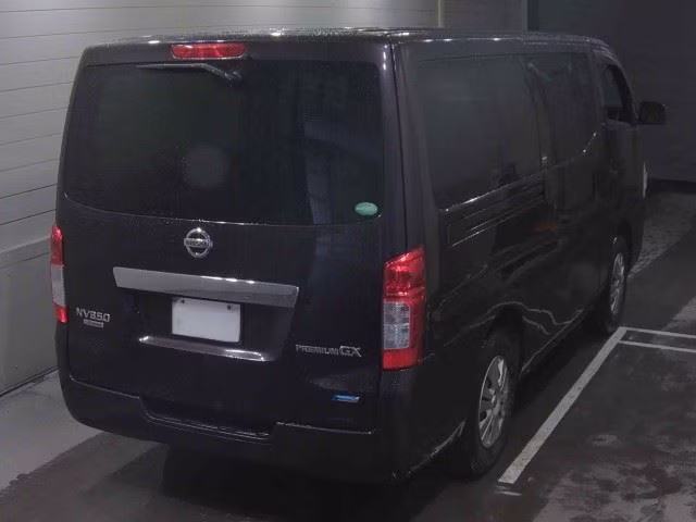 NISSAN NV350 CARAVAN