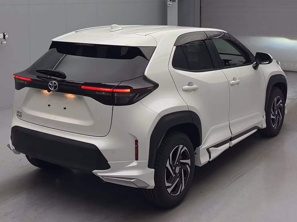 TOYOTA YARIS CROSS
