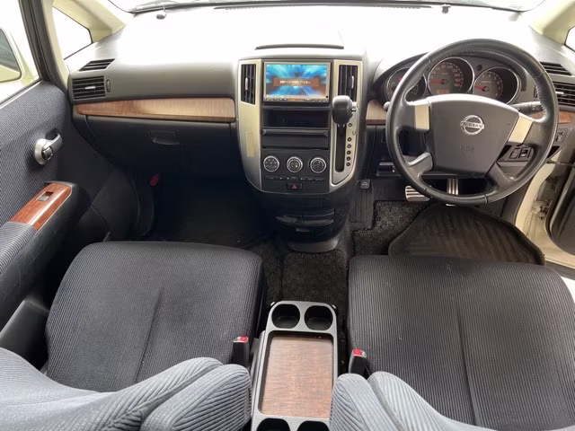 NISSAN PRESAGE