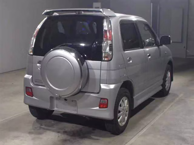 DAIHATSU TERIOS KID