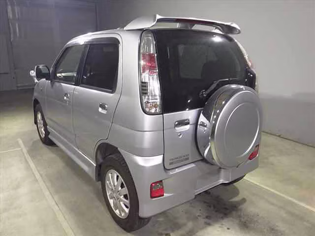 DAIHATSU TERIOS KID