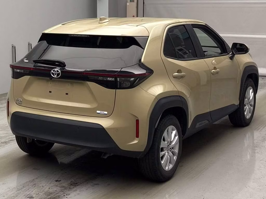 TOYOTA YARIS CROSS