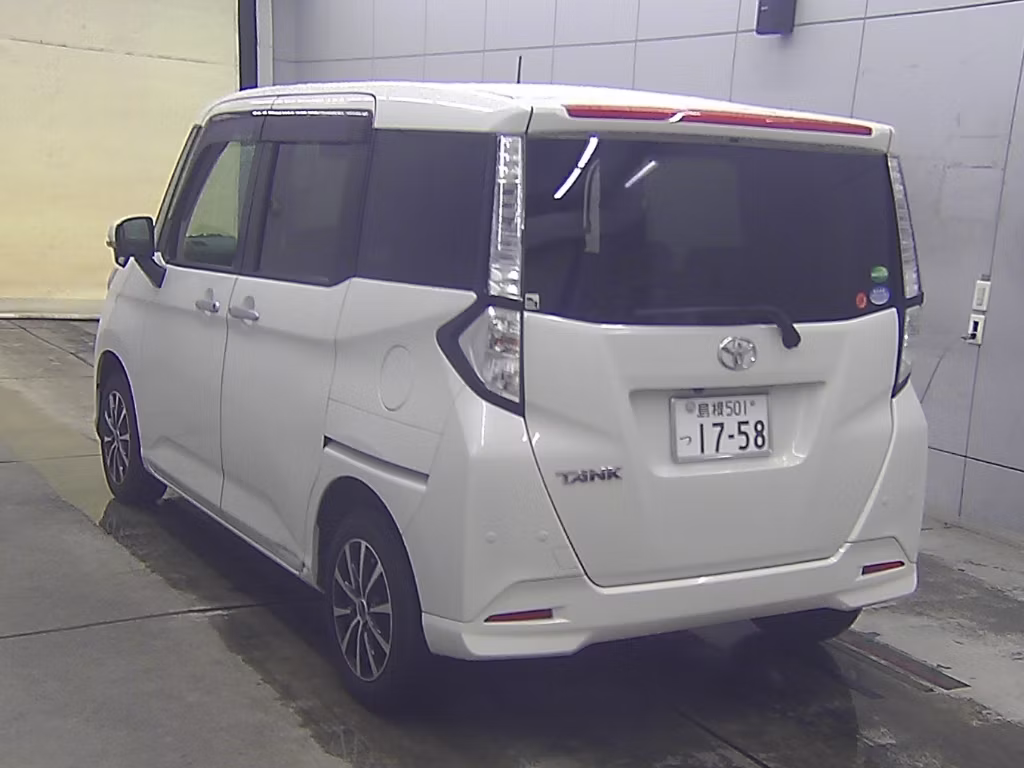 TOYOTA TANK
