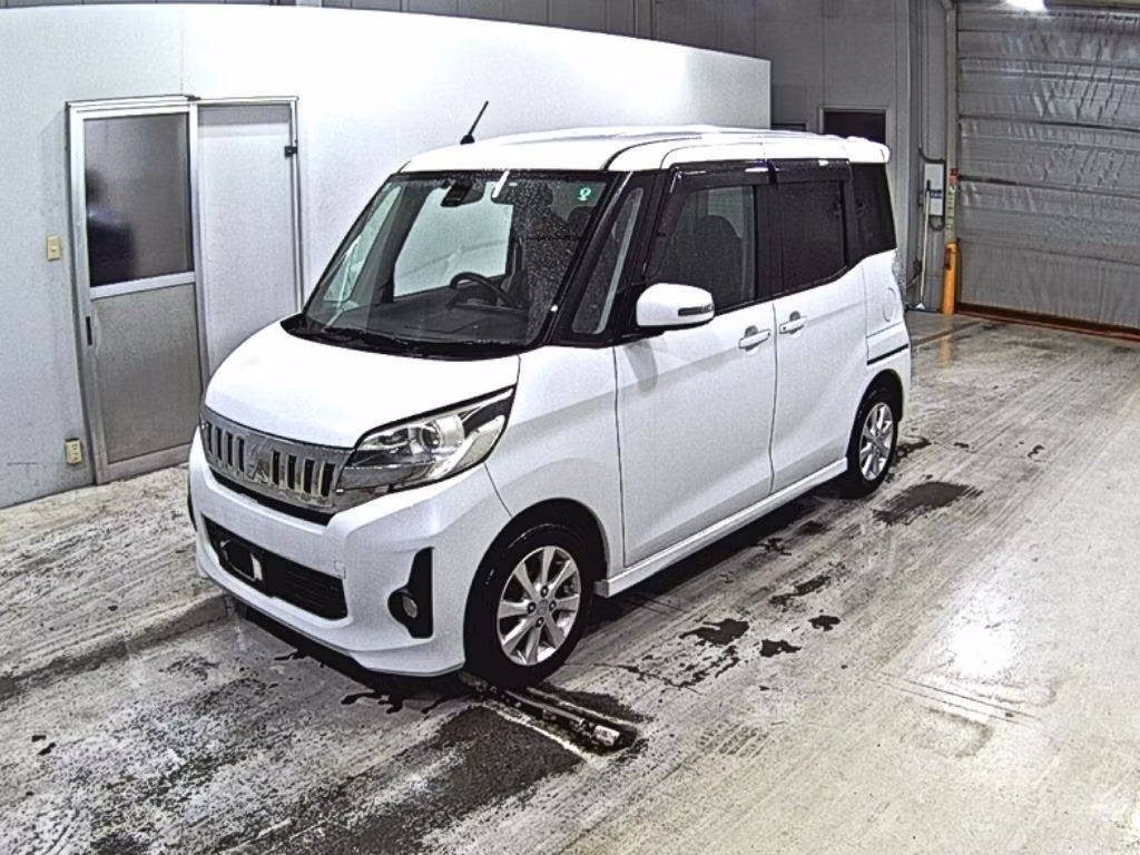 MITSUBISHI EK SPACE