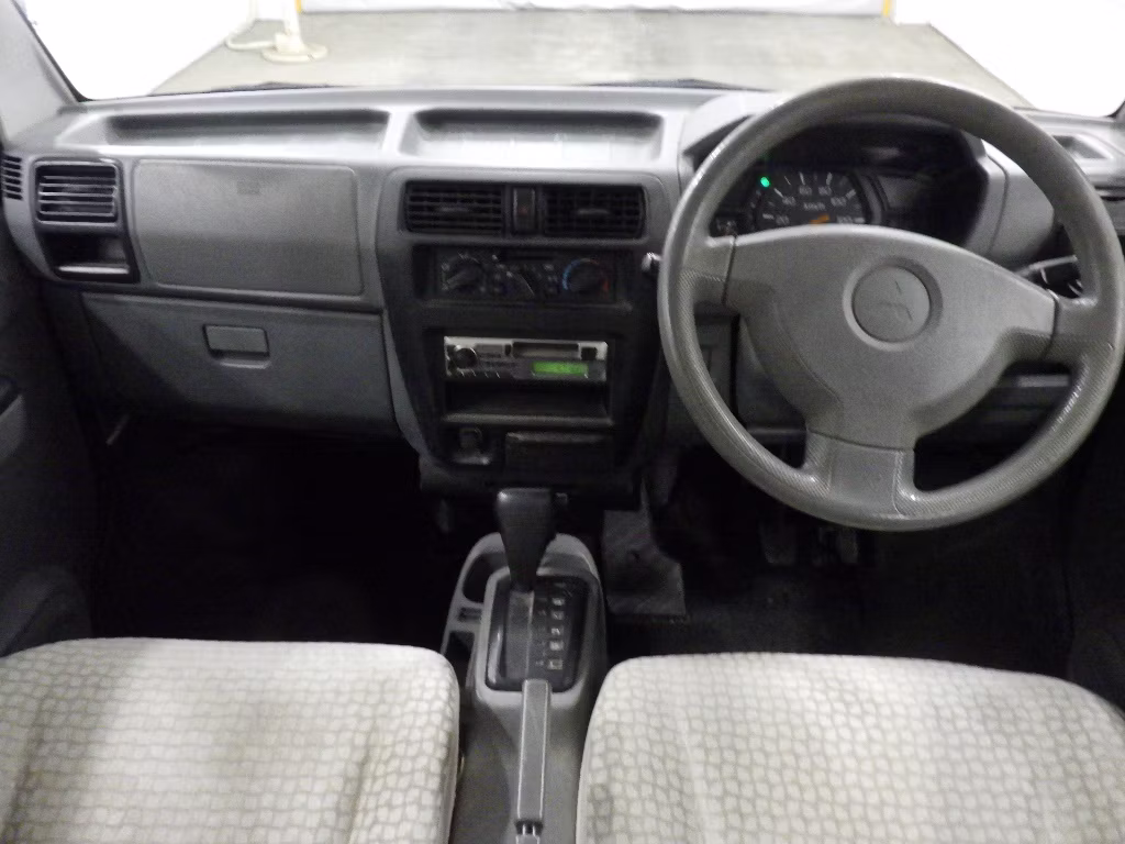 MITSUBISHI TOWN BOX