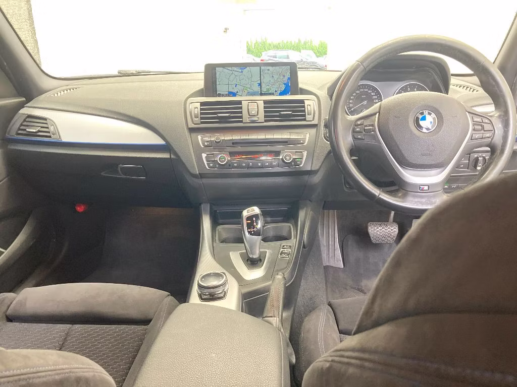 BMW 1-SERIES