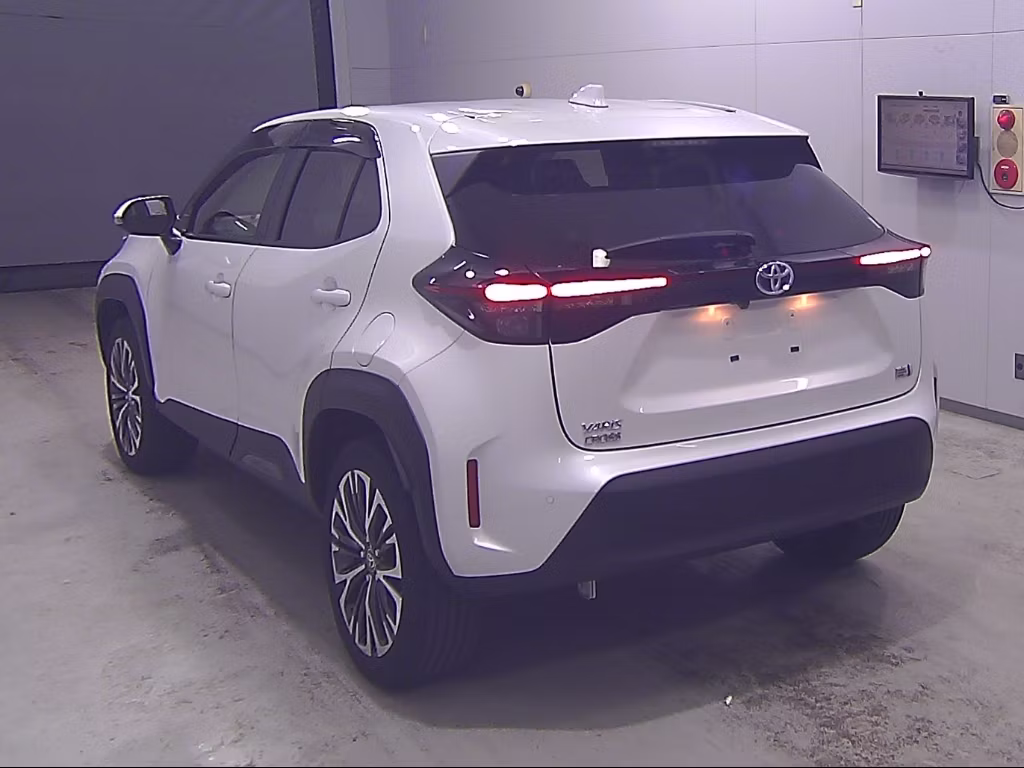 TOYOTA YARIS CROSS