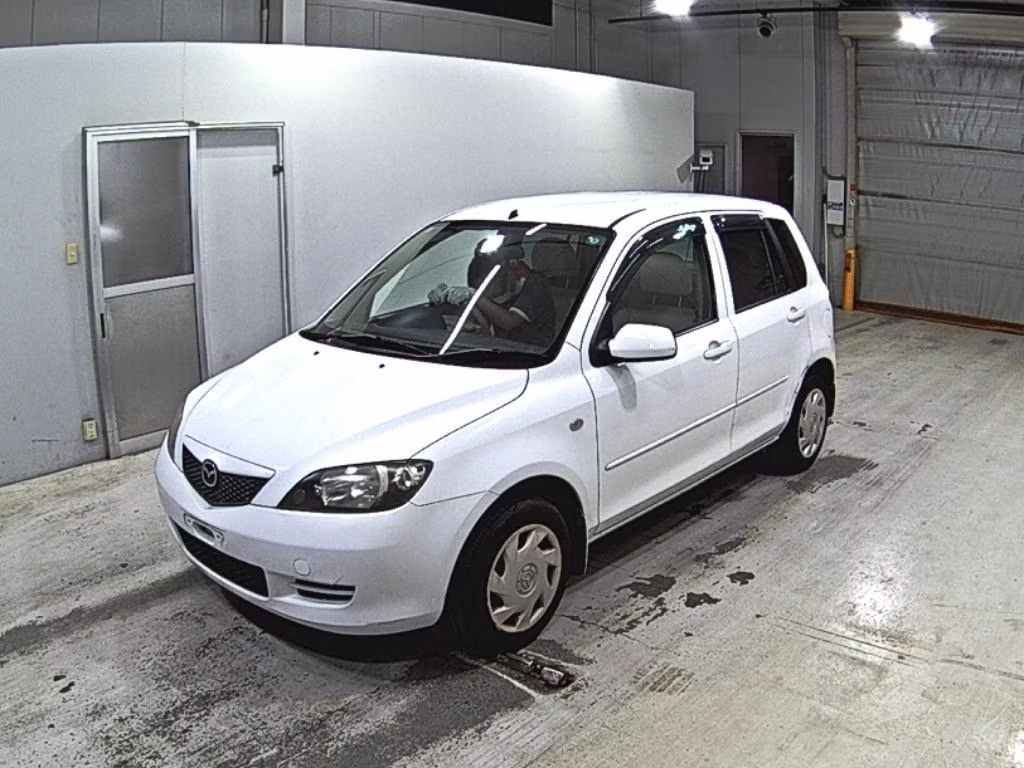 MAZDA DEMIO