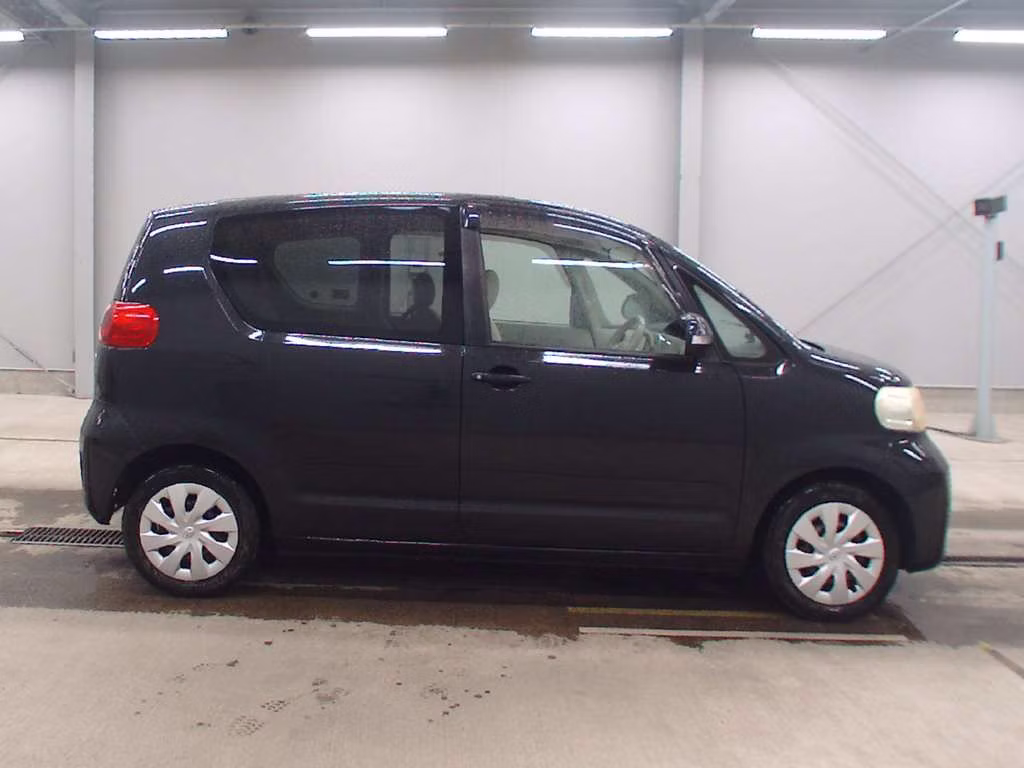 TOYOTA PORTE