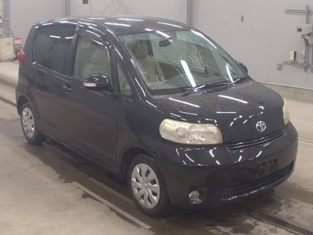 TOYOTA PORTE