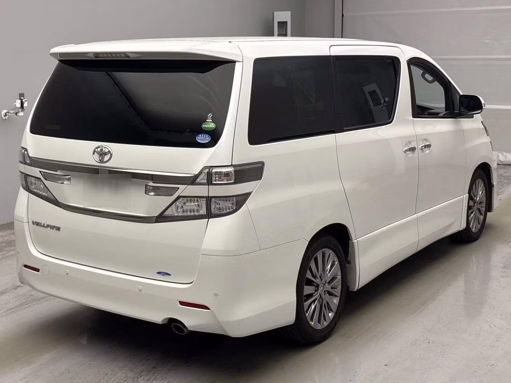 TOYOTA VELLFIRE