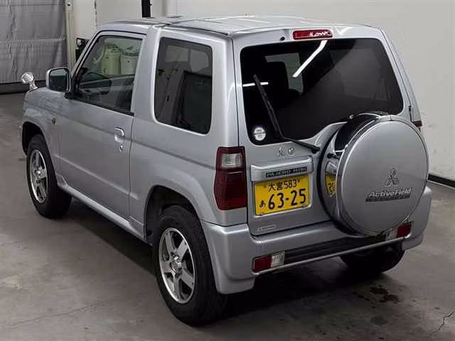MITSUBISHI PAJERO MINI