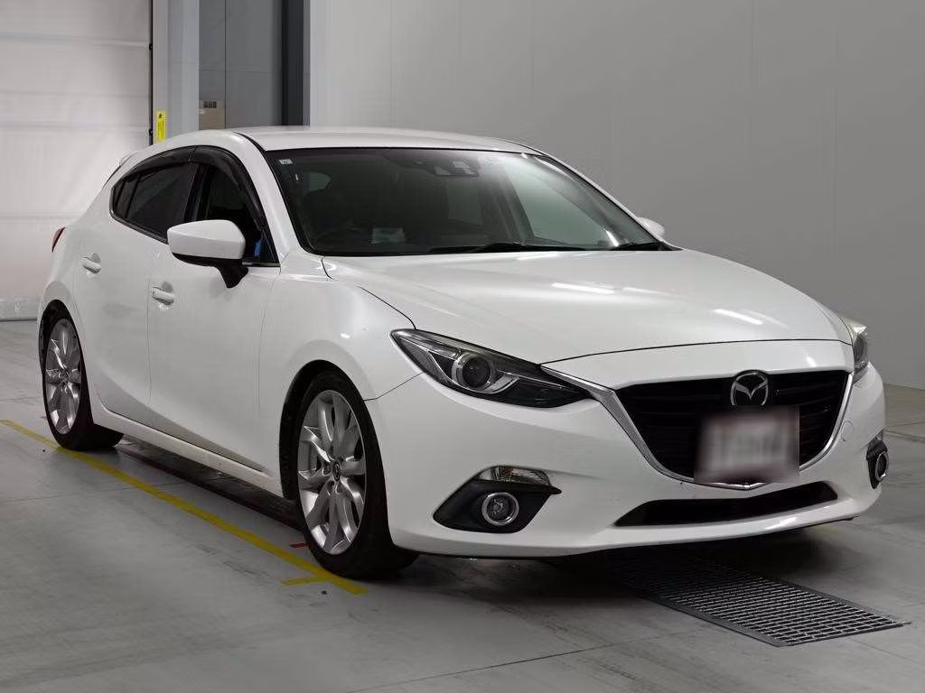 MAZDA AXELA
