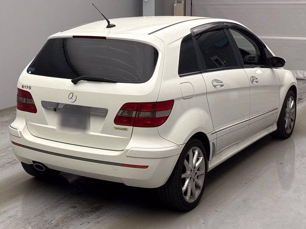 MERCEDES-BENZ B-CLASS