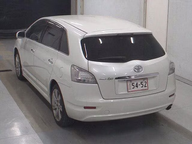 TOYOTA MARK X ZIO