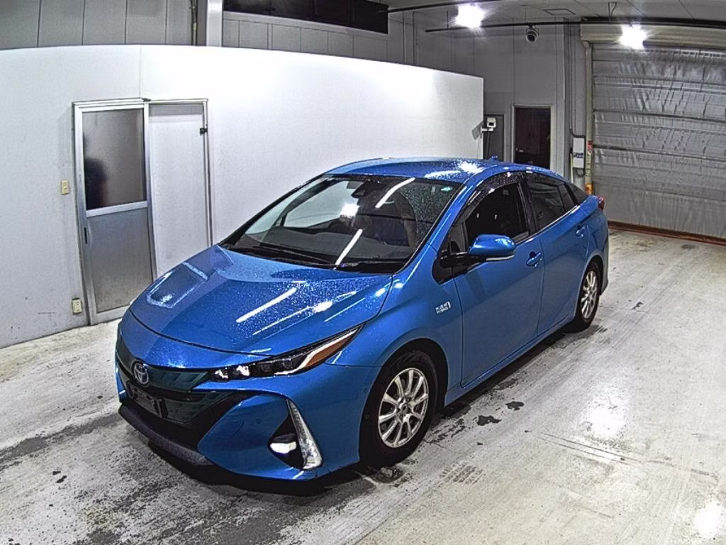 TOYOTA PRIUS PHV