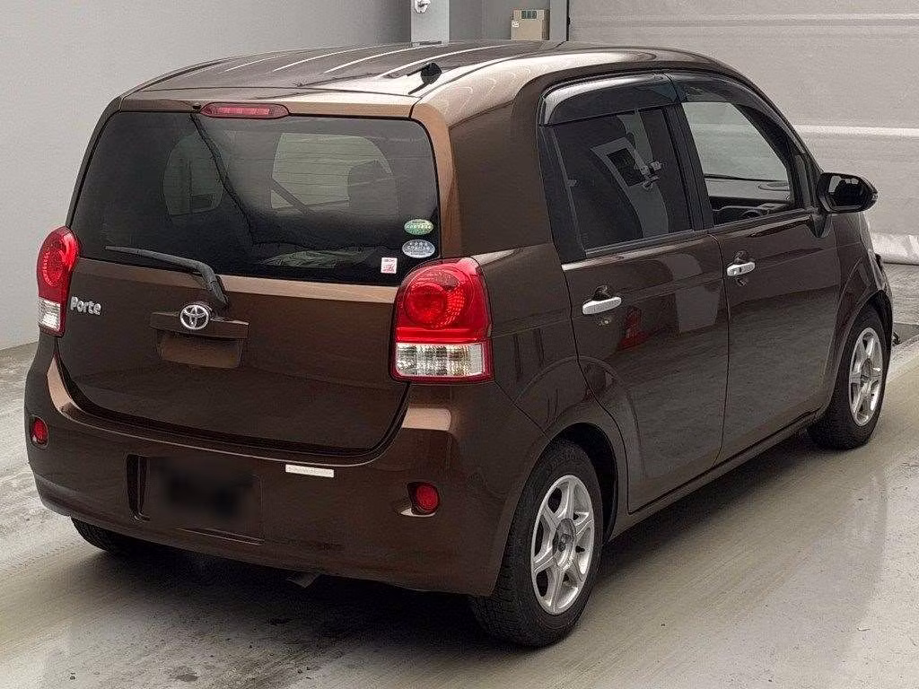 TOYOTA PORTE