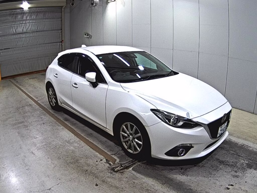 MAZDA AXELA
