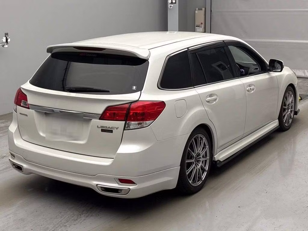SUBARU LEGACY