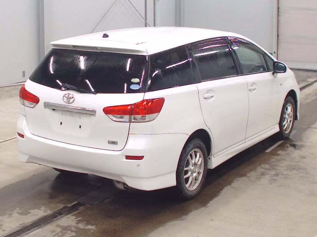 TOYOTA WISH