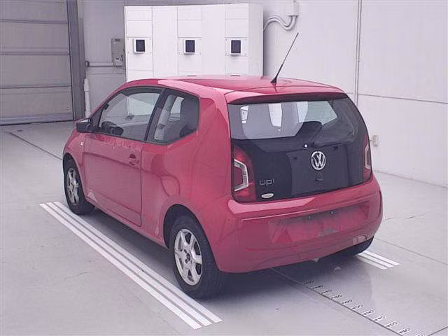 VOLKSWAGEN UP!