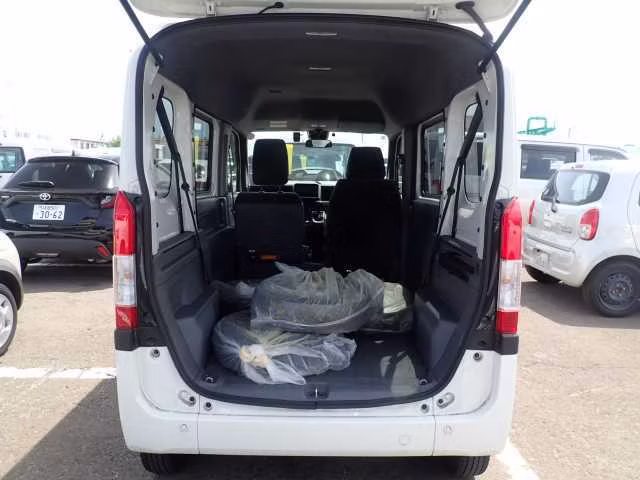 HONDA N-VAN