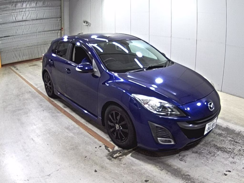 MAZDA AXELA