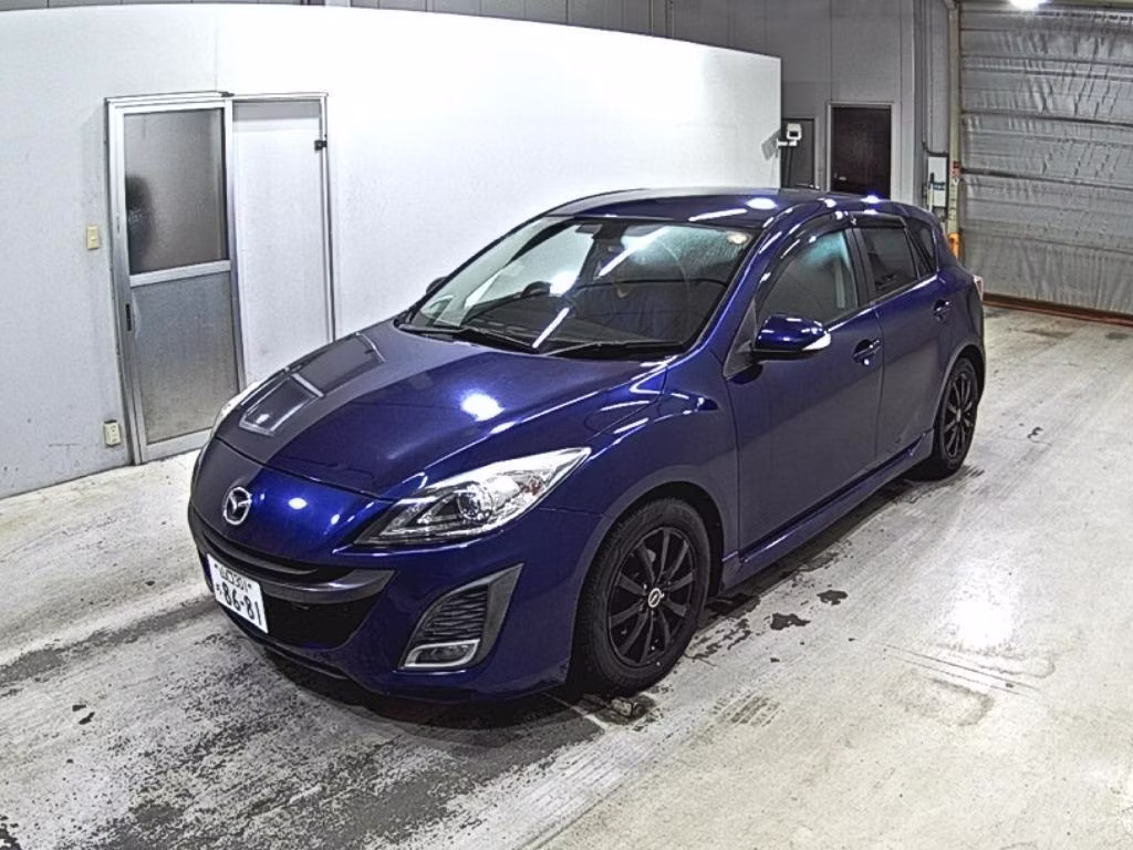 MAZDA AXELA