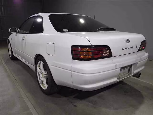 TOYOTA COROLLA LEVIN