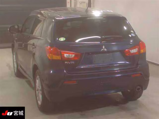 MITSUBISHI RVR