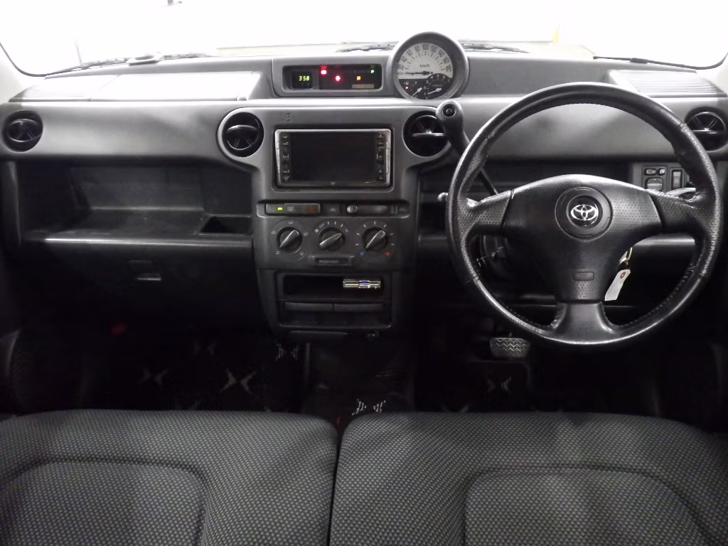 TOYOTA BB