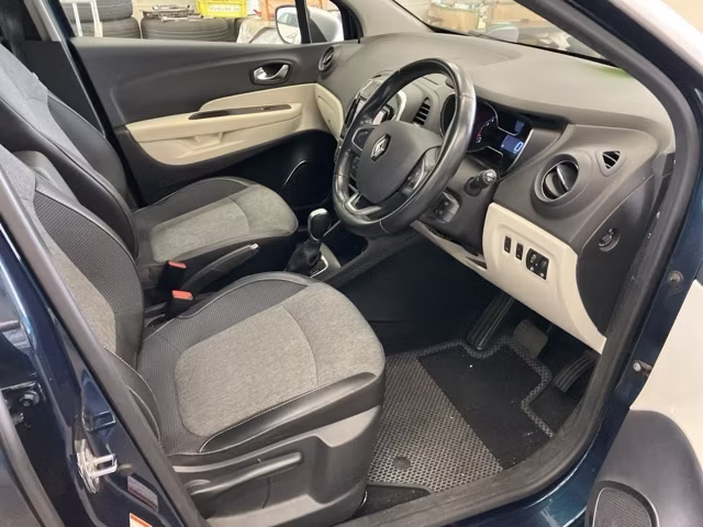 RENAULT CAPTUR