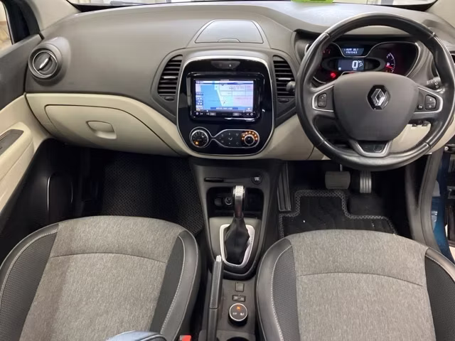 RENAULT CAPTUR